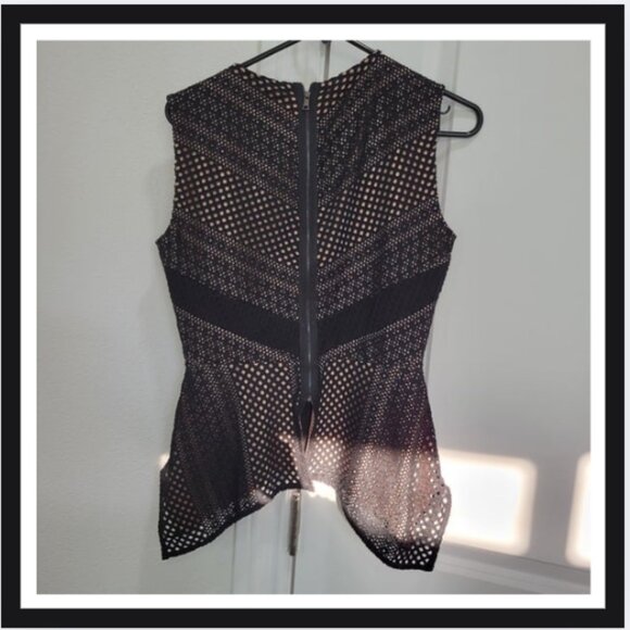 NWT BCBGMAXAZRIA Dalina Lace Peplum Top - Picture 3 of 5